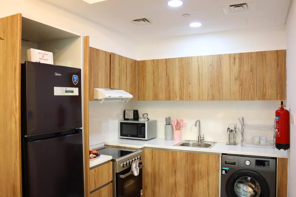 Calm Oasis 2br Masdar * Abu Dhabi