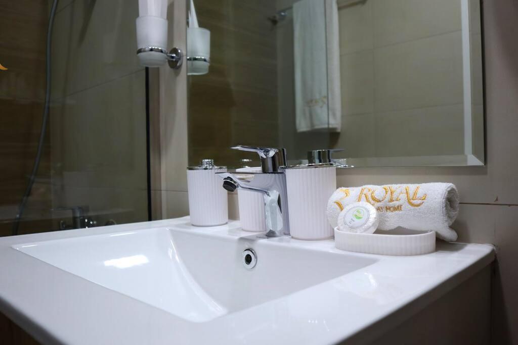 Calm Oasis 2br Masdar *